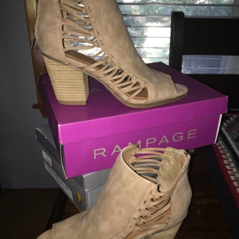 Rampage Viva Peep toe Side Cut Out Block Heeled